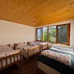 Curri Villa